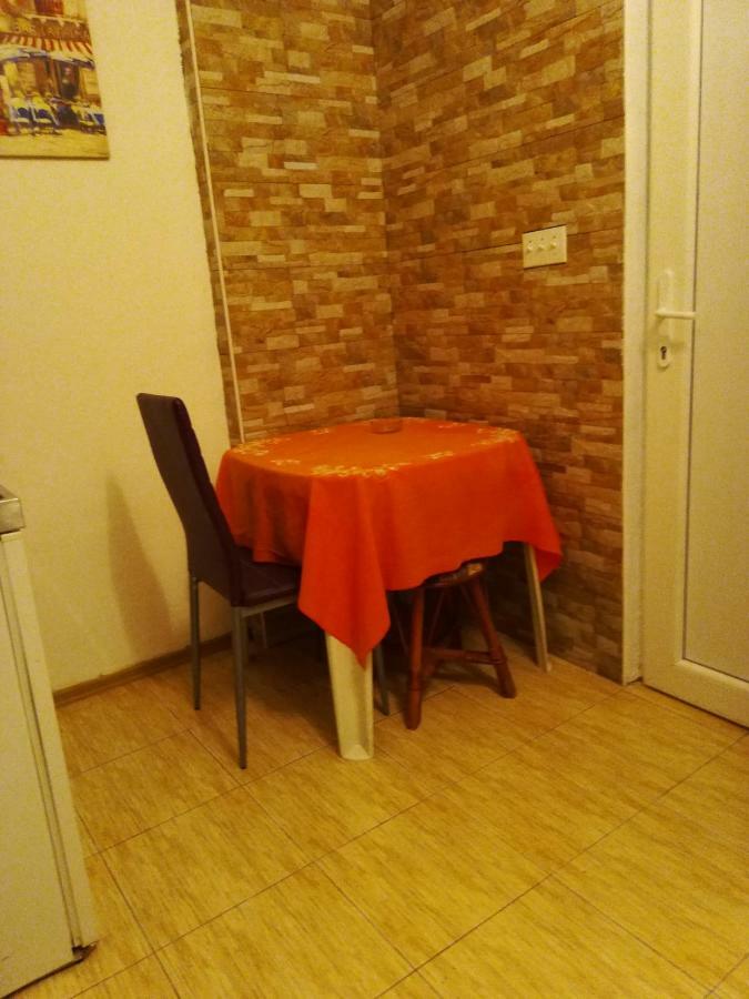 Rooms And Apartments Milana Bar Exterior photo